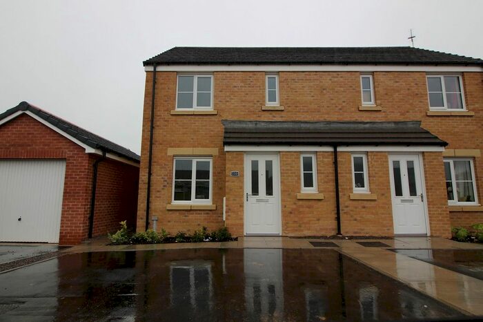 3 Bedroom Semi-Detached House To Rent In Ffordd Cadfan, Bridgend, CF31