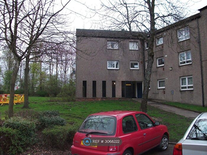 3 Bedroom Flat To Rent In Cumbernauld, Glasgow, G67