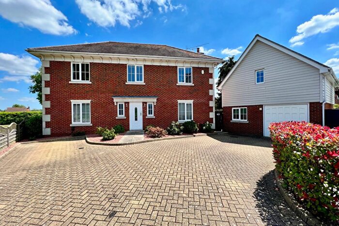6 Bedroom Detached House For Sale In Priors Field, Bicknacre, Chelmsford, CM3