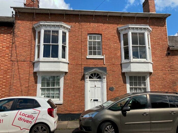 2 Bedroom Flat To Rent In Payton Street, Stratford-upon-Avon, CV37