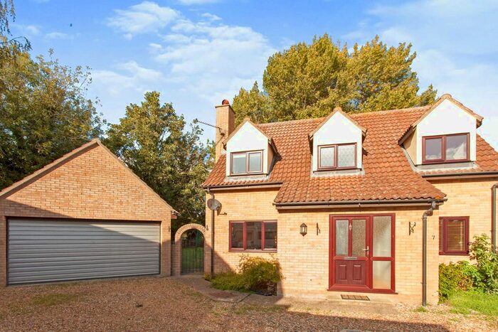 4 Bedroom Detached House To Rent In Hythe Close, Burwell, Cambridge, CB25