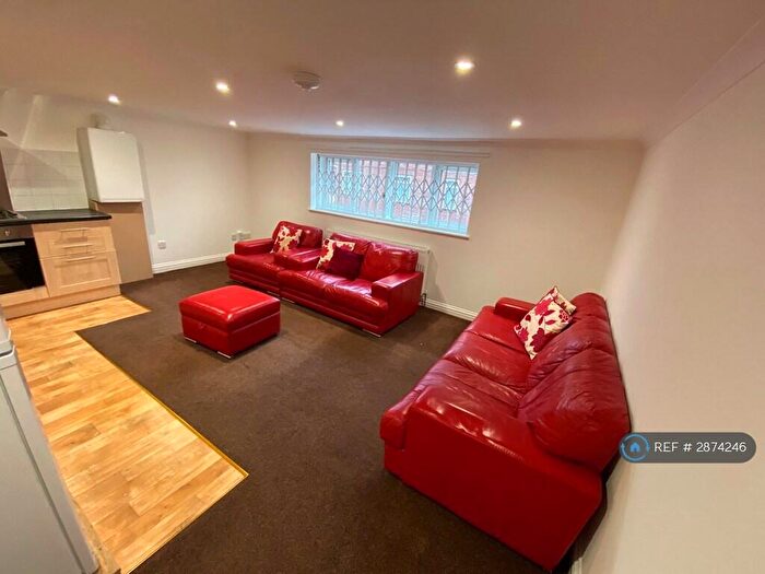 2 Bedroom Flat To Rent In Kenton Road, Harrow, HA3