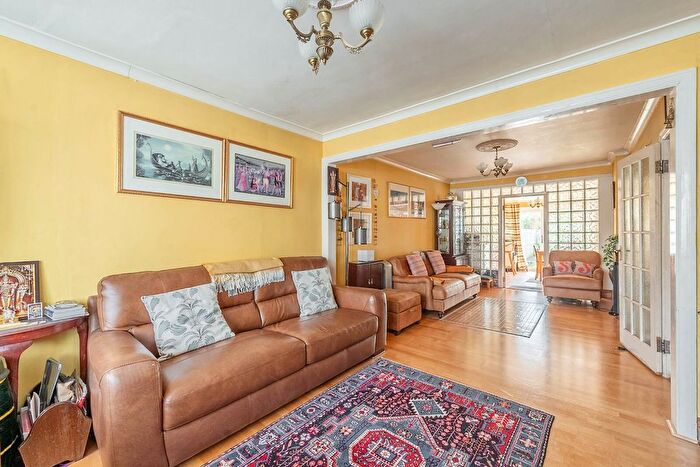 4 Bedroom Semi-Detached House For Sale In Riverdene, Edgware, HA8