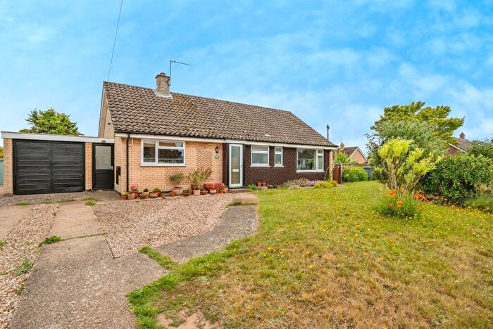 3 Bedroom Detached Bungalow For Sale In Clover Road, Aylsham, Norwich, NR11
