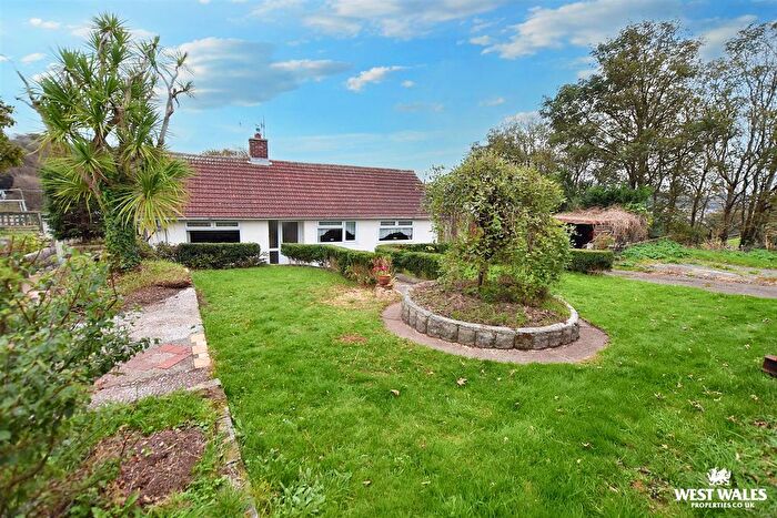 2 Bedroom Detached Bungalow For Sale In Milton Crescent, Milford Haven, SA73
