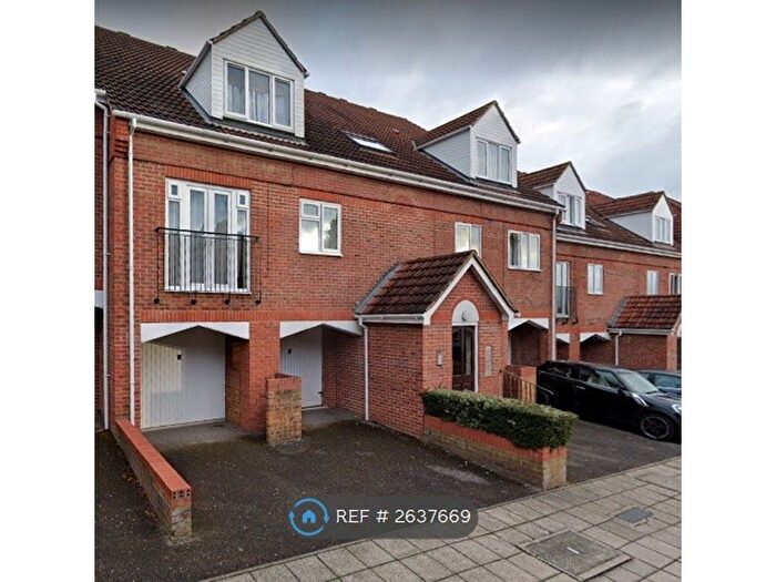 1 Bedroom Flat To Rent In Tynemouth Road, London, SE18