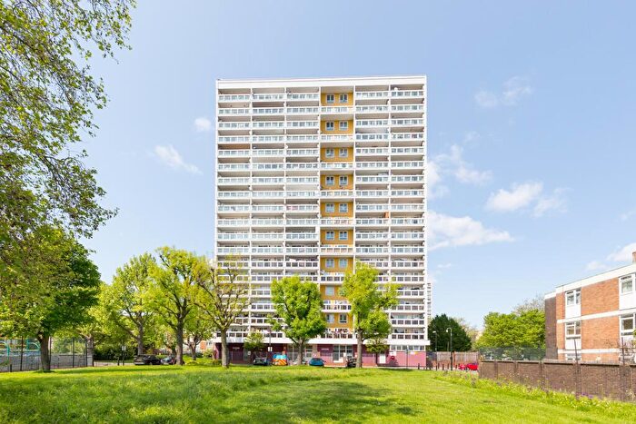 2 Bedroom Flat For Sale In Flat Sleaford House, Fern Street, Bow, E3