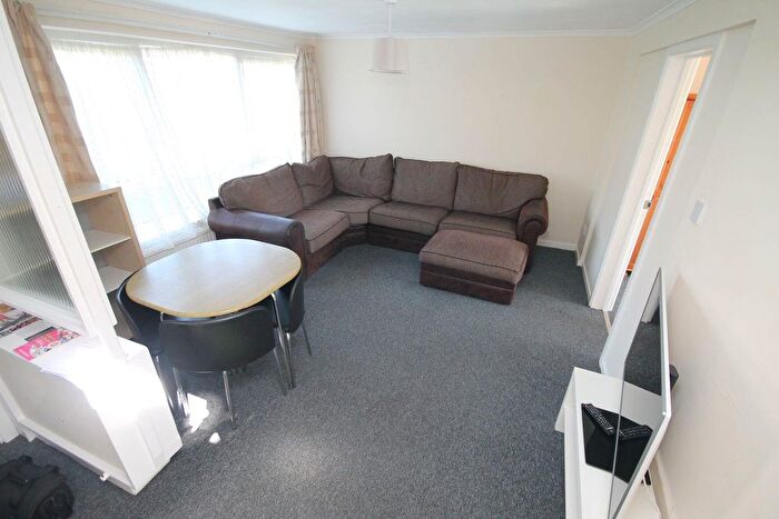 4 Bedroom Property To Rent In Longmeadow Way, Canterbury, CT2