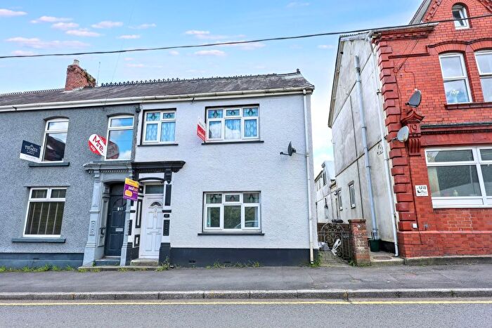 2 Bedroom Semi-Detached House For Sale In Heol Cae Gurwen, Gwaun Cae Gurwen, Ammanford, Dyfed, SA18