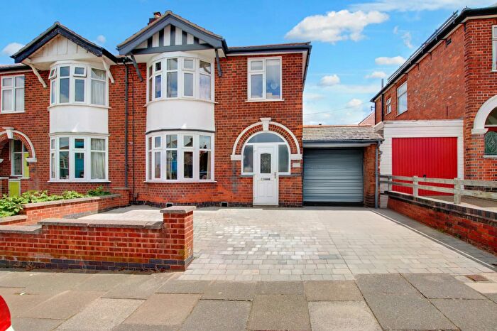 3 Bedroom Semi-Detached House To Rent In Queens Road, Leicester, LE2