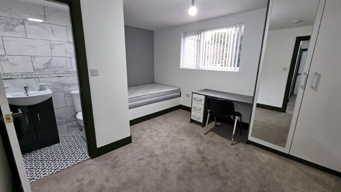 7 Bedroom Terraced House To Rent In Dawlish Road, Birmingham, B29