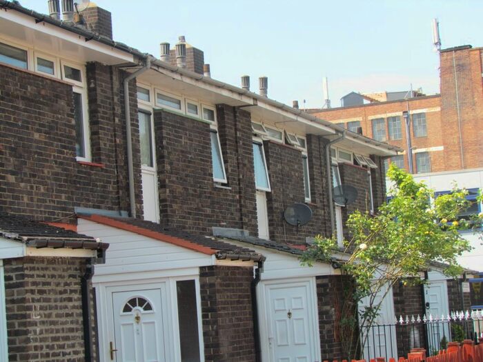 3 Bedroom End Of Terrace House To Rent In Almond Close, London, SE15