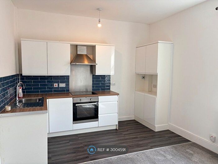 1 Bedroom Flat To Rent In Derby Way, Marple, Stockport, SK6