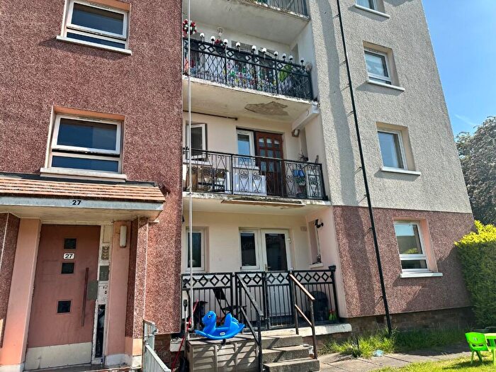 3 Bedroom Flat To Rent In Prospecthill Crescent, Glasgow, G42