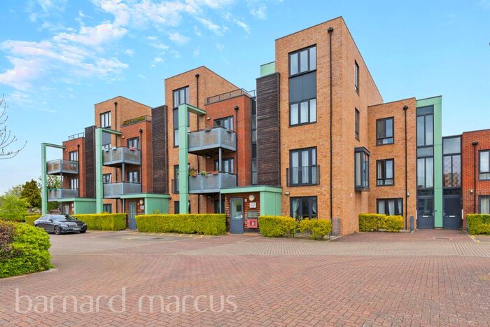 3 Bedroom Flat For Sale In Esquiline Lane, Mitcham, CR4