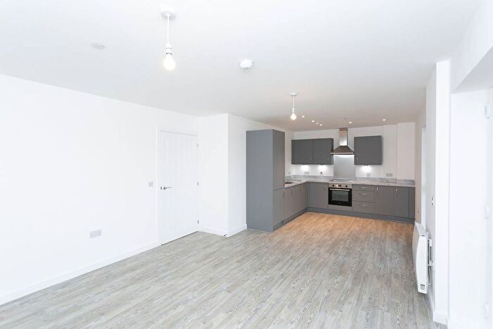 2 Bedroom Flat To Rent In Colnebank Drive, Watford, WD18