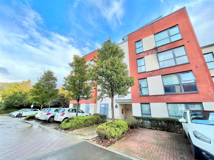 1 Bedroom Flat To Rent In Paxton Drive, Bristol, BS3
