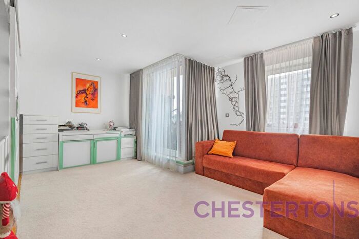 Studio To Rent In Wards Wharf Approach, Silvertown, E16