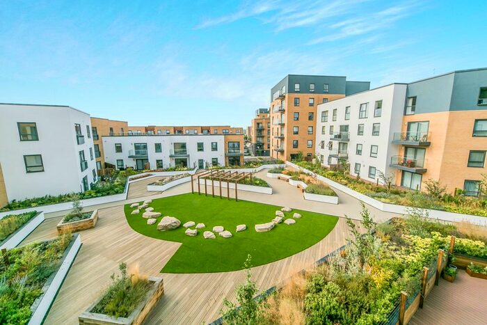 2 Bedroom Flat To Rent In Padworth Avenue, Reading, RG2