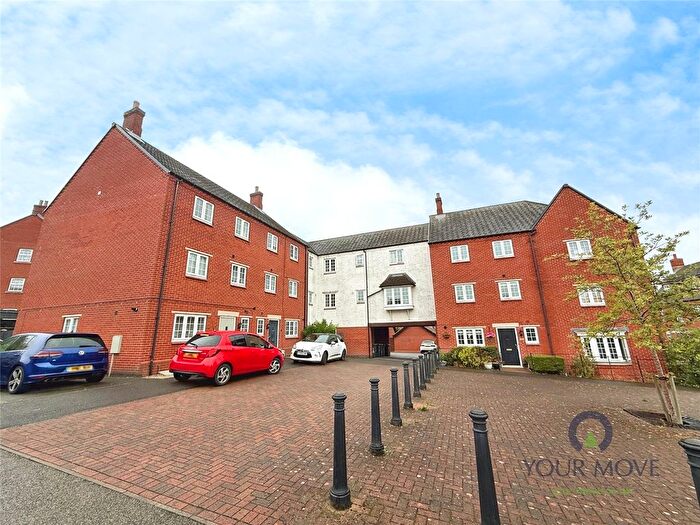 2 Bedroom Flat To Rent In Salford Way, Church Gresley, Swadlincote, Derbyshire, DE11