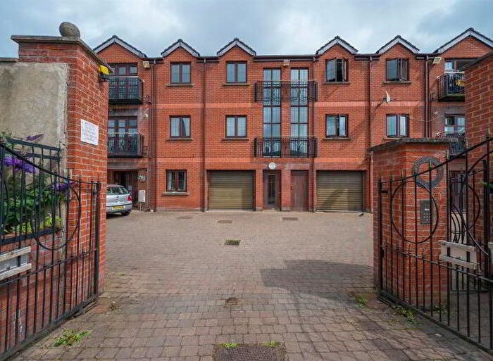 2 Bedroom Apartments To Rent In Southside Mews, Belfast, BT9
