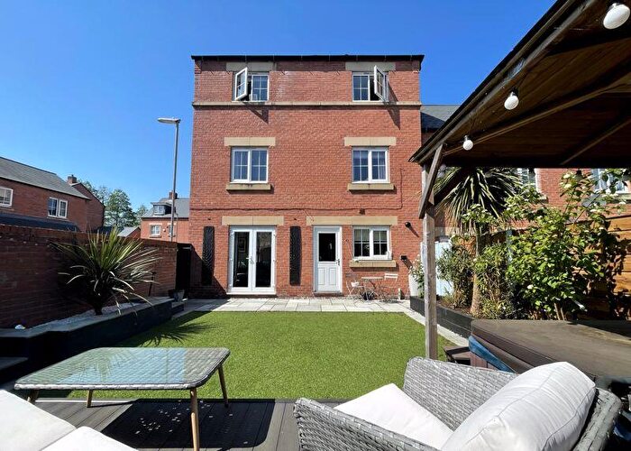 6 Bedroom Detached House For Sale In Zurich Avenue, Biddulph, ST8