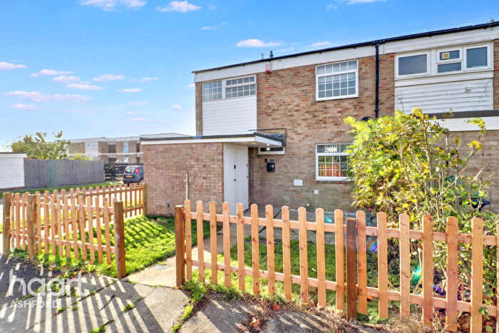 4 Bedroom End Of Terrace House To Rent In Bawden Close, Canterbury, CT2