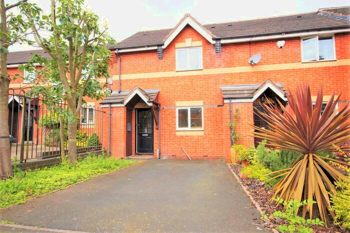2 Bedroom End Of Terrace House To Rent In Sovereign Way, Moseley, Birmingham, B13