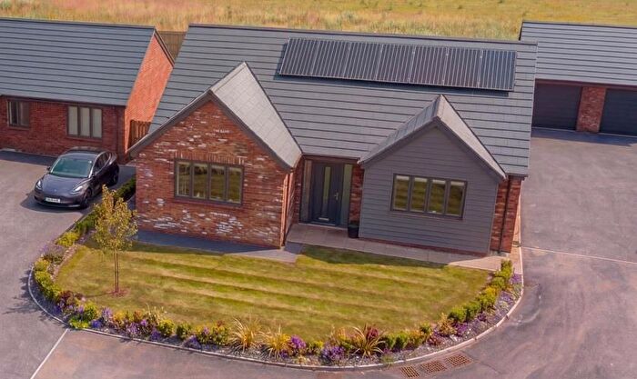 3 Bedroom Detached Bungalow For Sale In Cherry Trees, Gosberton, PE11