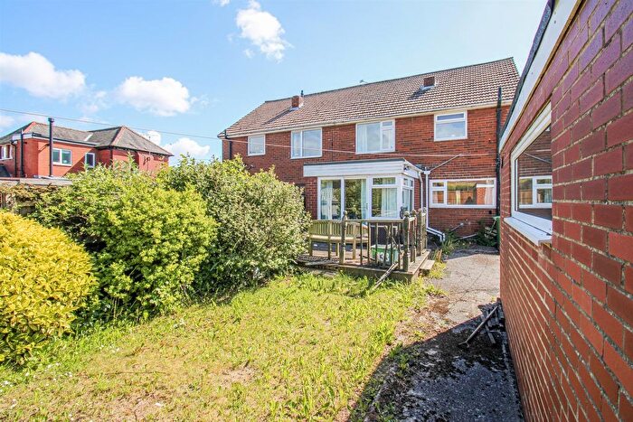 3 Bedroom Semi-Detached House For Sale In Baghill Lane, Pontefract, WF8