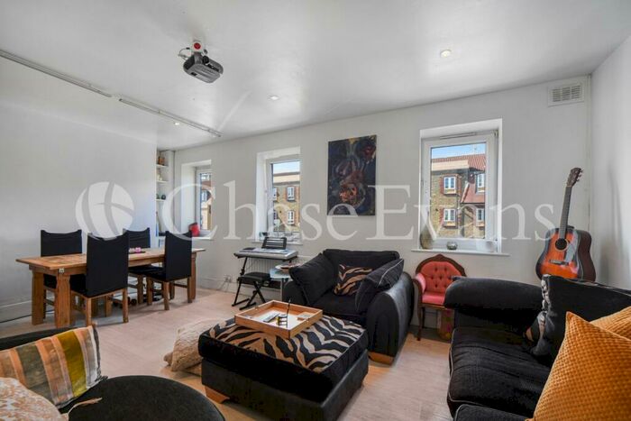 2 Bedroom Apartment To Rent In Teasel Way, Plaistow, London, E15