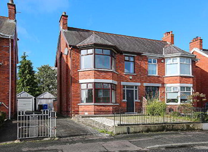 3 Bedroom Semi-Detached House To Rent In Locksley Park, Belfast, BT10