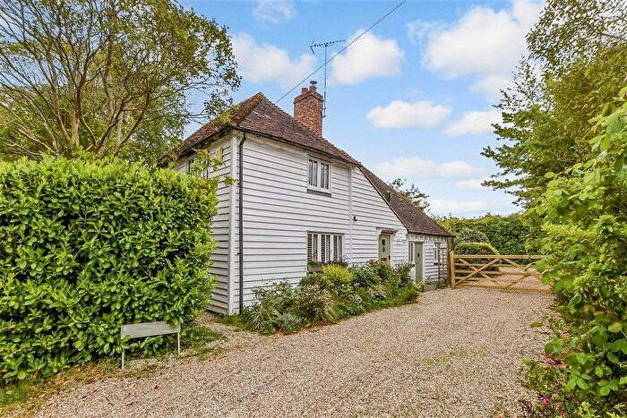 3 Bedroom Cottage For Sale In Chapel Lane, Iden Green, Cranbrook, Kent, TN17