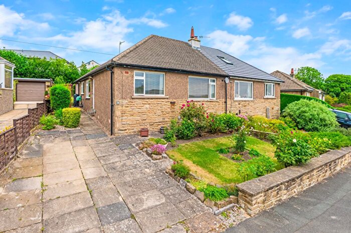 2 Bedroom Bungalow For Sale In Moor Park Drive, Addingham, Ilkley, West Yorkshire, LS29