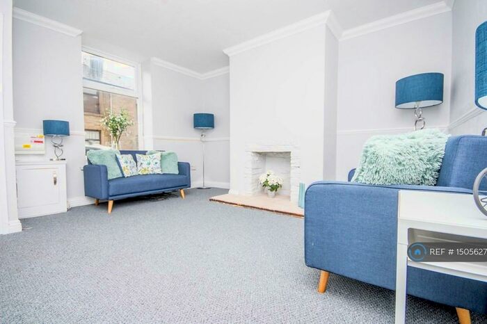 3 Bedroom Terraced House To Rent In Olive Lane, Darwen, BB3