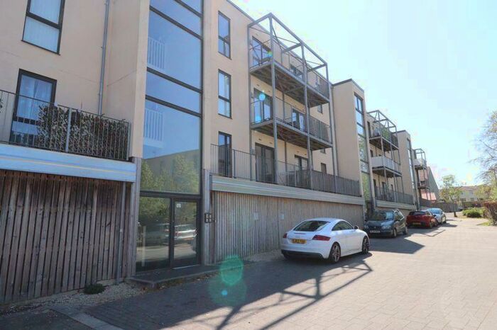 1 Bedroom Flat To Rent In Lime Tree Square, Street, BA16