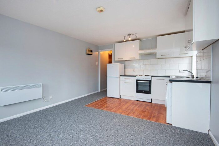 1 Bedroom Flat To Rent In Peridot Street, Beckton, London, E6