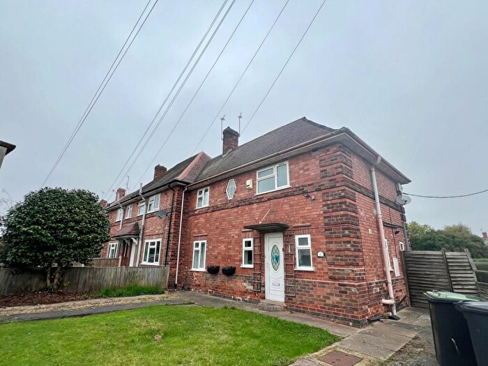4 Bedroom Semi-Detached House To Rent In Dennis Avenue, Beeston, NG9