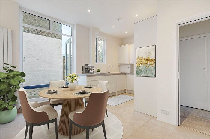 3 Bedroom Terraced House To Rent In Lefroy Road, London, W12