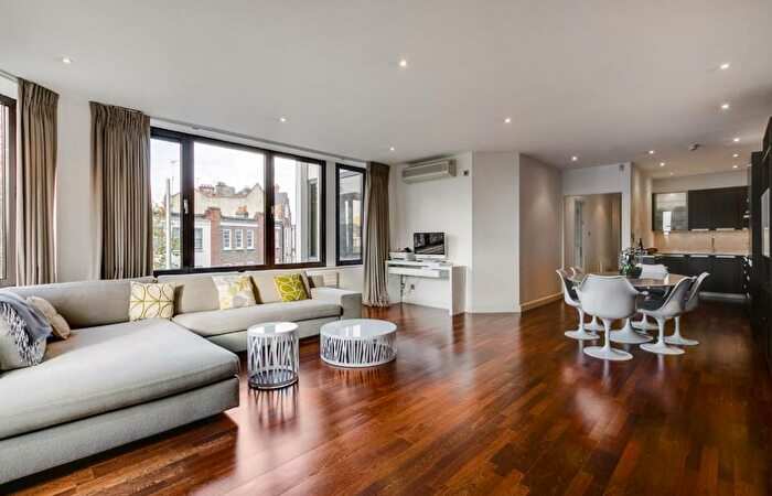 3 Bedroom Apartment To Rent In Queens Terrace, St John's Wood, London, NW8