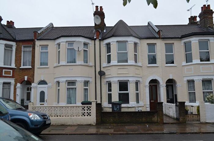 4 Bedroom Terraced House To Rent In Rowley Road, London, N15