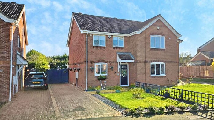 2 Bedroom Semi Detached House For Sale In Meadowbrook, Ruskington, NG34