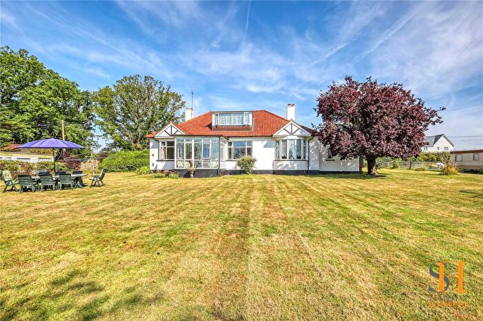4 Bedroom Detached House For Sale In Tile Works Lane, Rettendon Common, Chelmsford, Essex, CM3