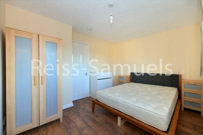 5 Bedroom Town House To Rent In Cahir Street, Isle Of Dogs, Canary Wharf, Docklands, London, E14