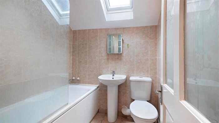 4 Bedroom House To Rent In Gladstone Road, Colchester, CO1