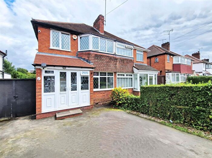 3 Bedroom Semi-Detached House To Rent In Beverley Road, Rubery, Birmingham, B45