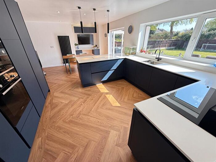 4 Bedroom Detached House For Sale In Thornton Crescent, Gayton, Wirral, CH60