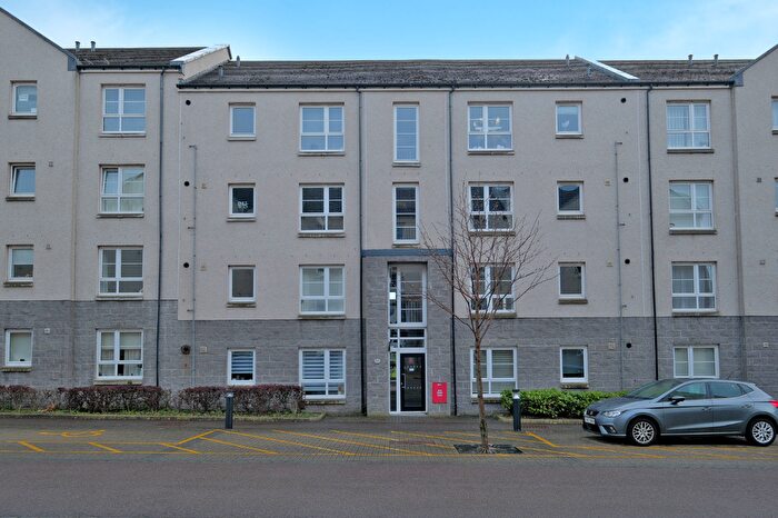 2 Bedroom Flat For Sale In Urquhart Court, Urquhart Road, Aberdeen, AB24