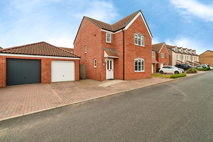 3 Bedroom Detached House For Sale In Jackson Close, Bradwell, Great Yarmouth, NR31