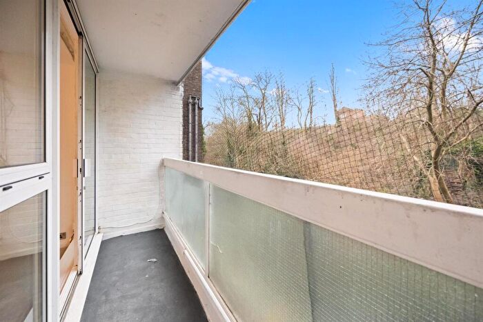 2 Bedroom Apartment For Sale In Lawn Road, Belsize Park, NW3